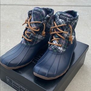Sperry Saltwater Lace Up Boots Size 6.5